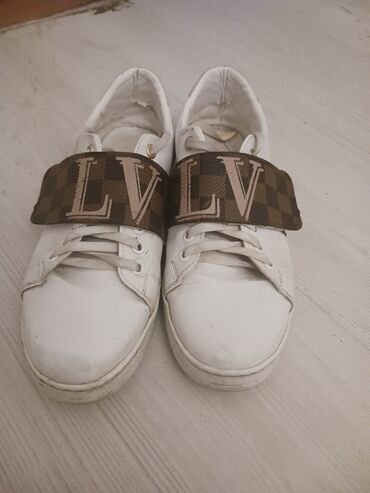 ženske sandale ravne: Louis Vuitton, 38, color - White