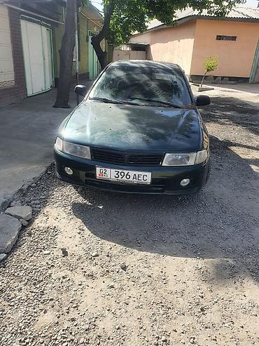 Mitsubishi: Mitsubishi Lancer: 2000 г., 1.3 л, Кол менен иштөөчү, Бензин, Седан — 1