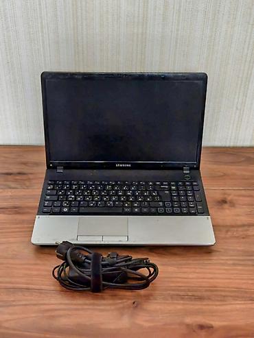 acer nitro 1: Noutbuk Samsung "NP300E5A" RAM 4GB Intel Core i3 2330M 2.20 GHz — 4