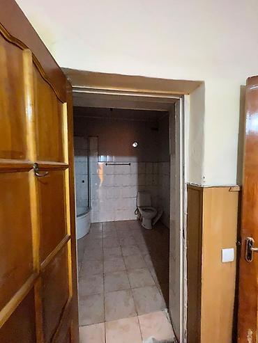 Продажа коттеджей и домов: Жилой дом с приусадебным участком. 4-х комнатный дом, долгосрочная — 6