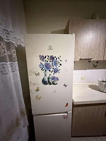 balaca dondurucu: İşlənmiş 2 qapılı Indesit Soyuducu Satılır, rəng - Ağ — 10