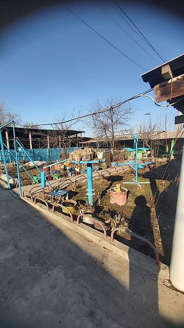 Продажа коттеджей и домов: Продается одноэтажный дом 108 кв.м. с приусадебным участком и — 15