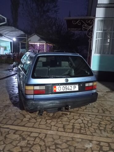 Volkswagen: Volkswagen Passat: 1992 г., 1.8 л, Механика, Бензин, Универсал