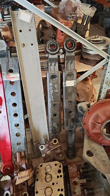 traktor t: Salam 1025 sağ qolundan lazimdi kimde varsa eleqe saxlasın 1025.2 — 3