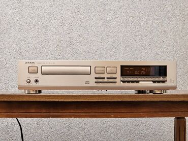 DVD i Blu-ray plejeri: Luxman D-351 – CD plejer - Brend/model: Luxman Compact Disc Player — 1