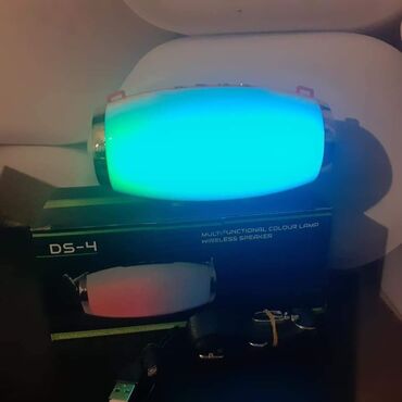 Zvučnici i stereo sistemi: Bluethooth zvucnik 1600 din Višebojni svetlosni efekti uz muziku — 4