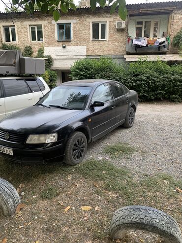 Volkswagen: Volkswagen Passat: 1998 г., 1.8 л, Механика, Бензин, Седан