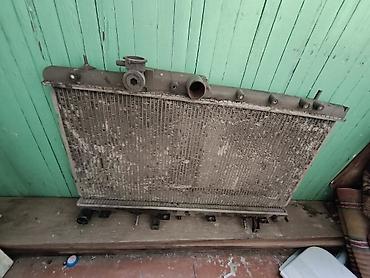 Радиаторы: Субарунун 2000 и 2003 ко чееинки радиатору сатылат Жана поворотник — 1