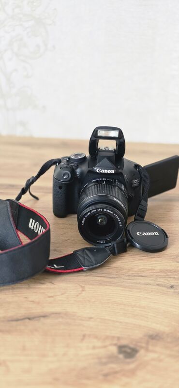acer nitro 5: CANON EOS 600D təcili satılır.Az işlənib.Tam işlək