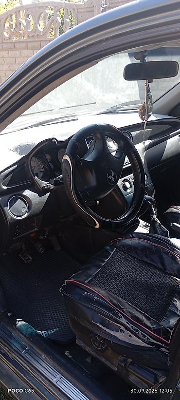 Унаа сатуу: Mitsubishi Outlander: 2003 г., 2 л, Кол менен иштөөчү, Бензин, Кроссовер — 4