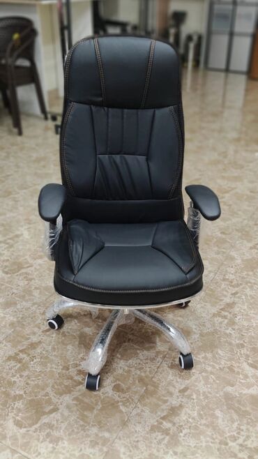 Ofis və oyun kresloları: Yeni, Təkərli, Qolları tənzimlənir, Parça — 19