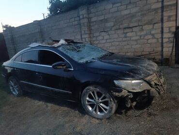 tır maşın: Qara rəngli, zədələnmiş Volkswagen Passat CC avtomobili satılır