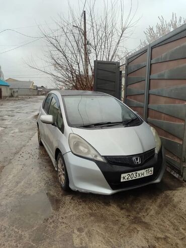 хонда фит 2012: Honda Fit: 2012 г., 1.5 л, Автомат, Бензин, Хэтчбэк