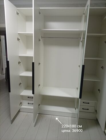 Шкафы для одежды: Шкаф для одежды, Прямой, ЛДСП — 1