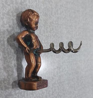 suviner pullar: Brüssel suveni̇ri antikvar – Manneken Pis fiqurlu şüşəaçan (burma — 5