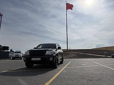 Toyota Land Cruiser: 2013 г., 4.6 л, Автомат, Бензин, Внедорожник at lalafo.kg Toyota Land Cruiser: 2013 г., 4.6 л, Автомат, Бензин, Внедорожник