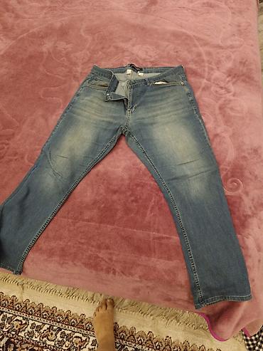 oversize: Salam. 2XL və ya XL razmerlərdə paltarlardl. Baha alinib . ümumi 50 — 7