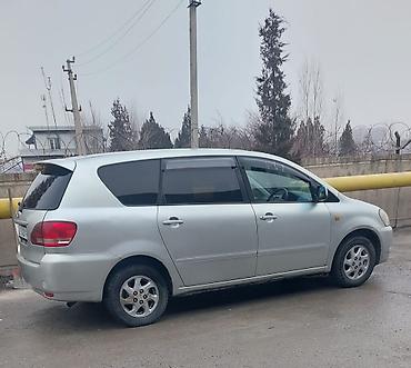 Toyota: Toyota Ipsum: 2003 г., 2.4 л, Автомат, Газ, Минивэн — 2