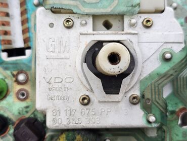 Щитки приборов: Щиток приборов Opel 1997 г., Б/у, Оригинал, Германия — 8