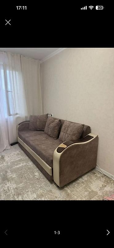 Диван-кровать с выкатным механизмом - Компактный прямой диван на 3
