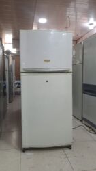 Мясорубки: Б/у 2 двери Холодильник Продажа, цвет - Белый, С колесиками