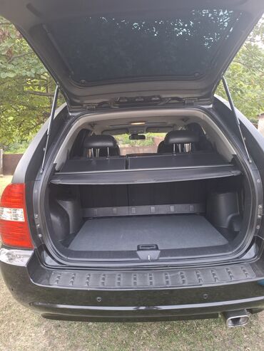 Kia: Kia Sorento – şəhər və uzun yol üçün geniş və güclü krossover — 7