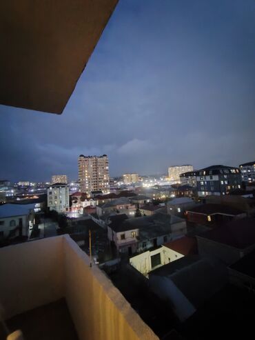 Yeni tikili: Xırdalanda 3 nömrəli məktəbin yanında 8/5 de 2/3 otağa düzəlmə təmirli — 3