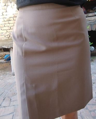 iris smart: Suknja, veličina M. Boja: taupe/siva. Klasičan, ravan kroj do kolena — 3