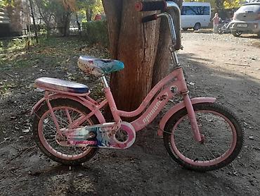 Детский транспорт: Детский велосипед, 2-колесный, 4 - 6 лет, Для девочки, Б/у — 1