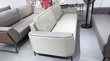 sofa: Трёхместный диван в современном стиле - Обивка: светло‑серая — 2