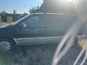 вмятина: Mitsubishi Delica: 1993 г., 2 л, Механика, Бензин, Минивэн — 2
