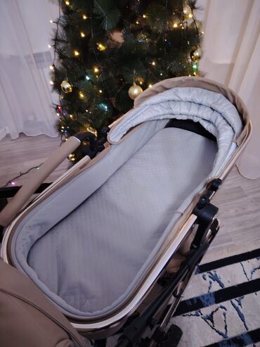 Araba-beşiklər: Çıxarıla bilən beşikli araba, Kidilo, Yaş: <1 ay — 12