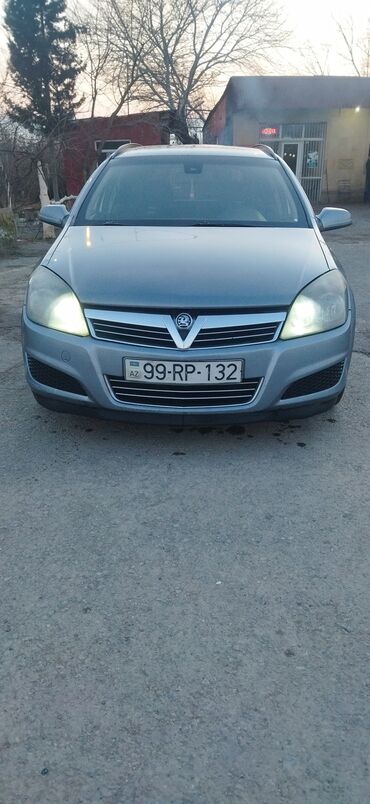 1 otaqlə mənzil: Opel Astra: 1.3 l | 2007 il | 30000 km Universal