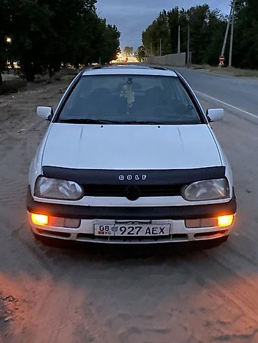 sprinter 4 4: Volkswagen Golf: 1993 г., 1.8 л, Механика, Хэтчбэк — 1