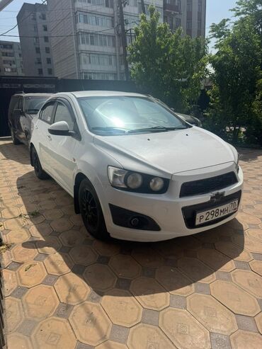 Chevrolet: Chevrolet Aveo: 2013 г., 1.6 л, Механика, Бензин, Седан