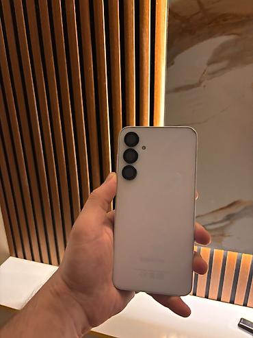 Мобильные телефоны и аксессуары: Samsung Galaxy S23 FE, 256 ГБ, цвет - Белый, Face ID — 3