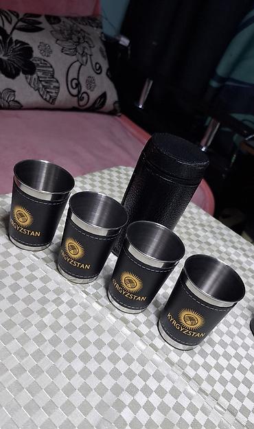 Другие комплектующие: Стальные рюмки, 4шт. в чехле (дермантин). С рисунком национального — 1