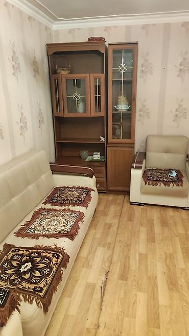 şəkidə kirayə: 1 otaqlı mənzil (daxili şəkillər) - Plan: geniş dəhliz, qonaq otağı — 7