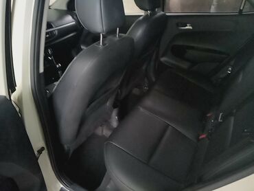 Kia: Kia Morning: 2017 г., 1 л, Автомат, Газ, Хэтчбэк — 8