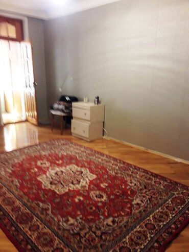 Köhnə tikili: Bakı, 3 otaqlı, Köhnə tikili, 80 kv. m — 3