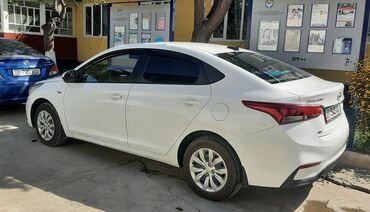 Hyundai: Hyundai Solaris: 2017 г., 1.4 л, Механика, Бензин