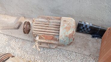 Kompressorlar: 3 faza stanoklardır. İki ədəddir. Balaca 4kv böyük isə 6kvdır. 4kvlıq