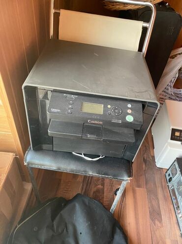 Noutbuk və netbuklar: Canon Pixma MP495 modeli qara rəngdə çoxfunksiyalı inkjet printerdir