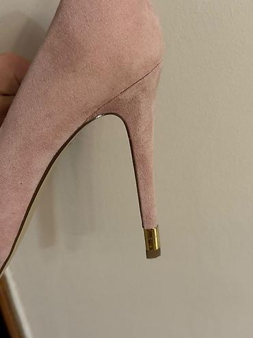 Tuflilər: Tuflilər, Charles&Keith, Ölçü: 38, rəng - Çəhrayı, İşlənmiş — 4