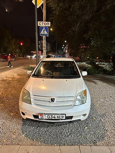 форанер 2004: Toyota Ist: 2003 г., 1.3 л, Автомат, Бензин, Хэтчбэк — 5