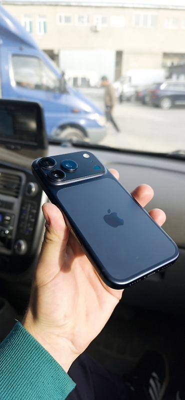 iphone 10 про: IPhone 17 Pro 90% АКБ - Компактный корпус с плоскими гранями, цвет — — 2