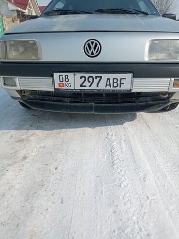 Volkswagen: Volkswagen Passat: 1990 г., 1.8 л, Механика, Бензин, Универсал