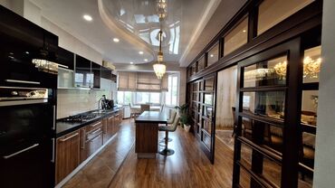 1 комнатная квартира в канте: 4 комнаты, 154 м², 4 этаж