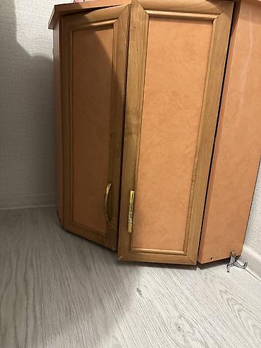 бу кухоный: Срочно продаю б/у мебель для кухни-холла 
3000 сом все вместе — 3