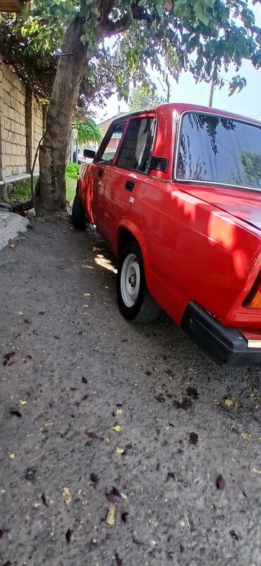 maslnlar: VAZ (LADA) 2107: 1.7 l | 1985 il | 25647 km Sedan